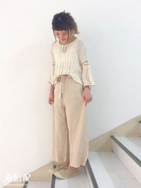 春季米色小清新穿搭，秒變氣質(zhì)鄰家女孩